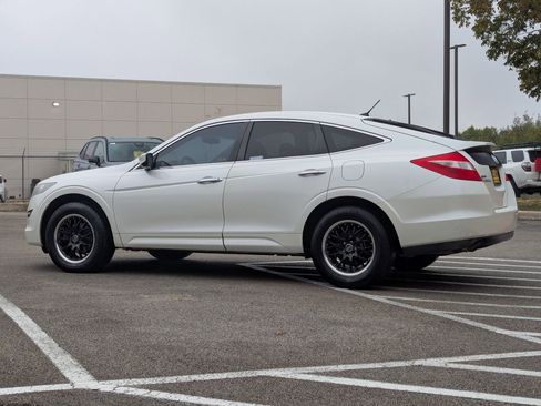Used 2010 Honda Crosstour EX image 6
