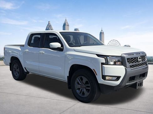 Certified 2025 Nissan Frontier SV w/ SV Convenience Package RWD image 7
