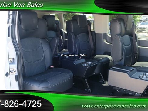 Used 2023 Ford Transit 350 XLT RWD image 21