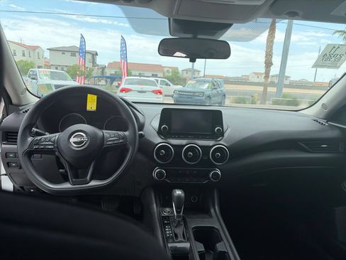 Used 2024 Nissan Sentra S FWD image 11