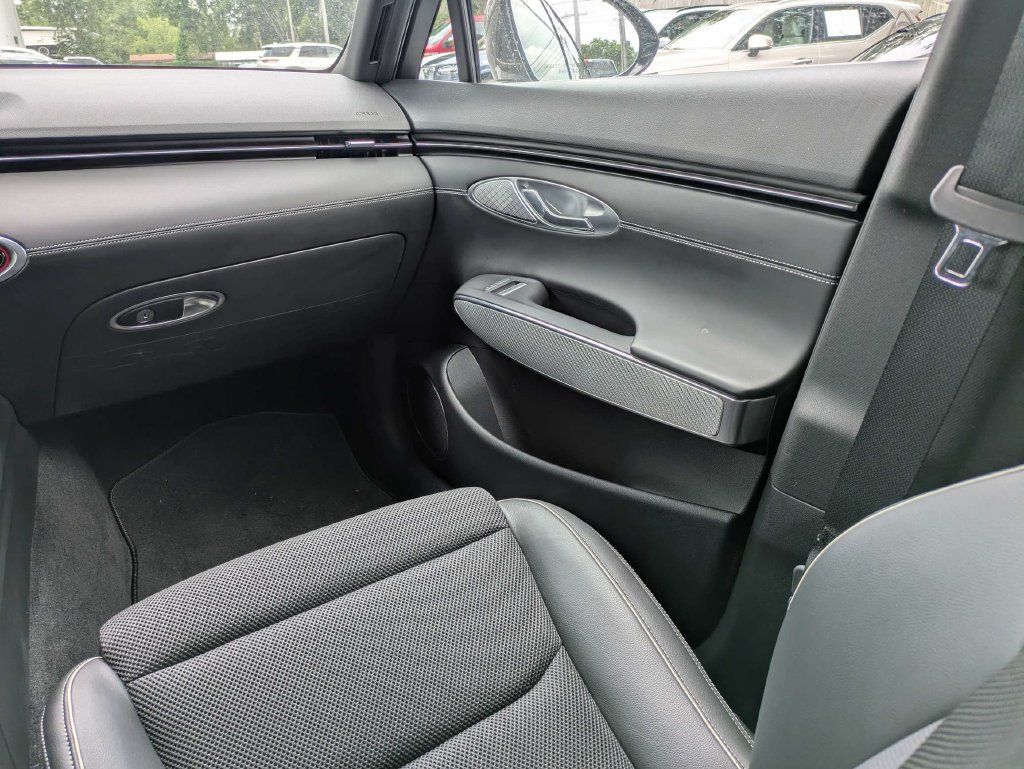 Used 2025 Genesis GV70 3.5T Sport AWD/4WD image 22