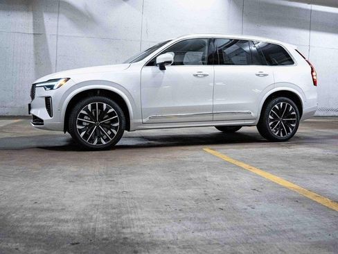 New 2026 Volvo XC90 B6 Plus w/ Protection Package Premier image 4