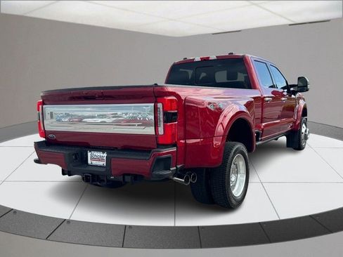 Used 2025 Ford F450 Platinum w/ Platinum Plus Package AWD/4WD image 3