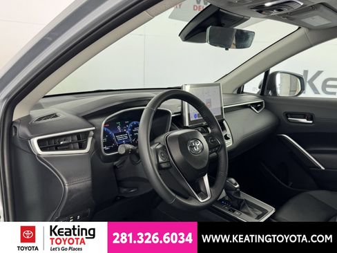 Certified 2026 Toyota Corolla Cross XLE FWD image 15