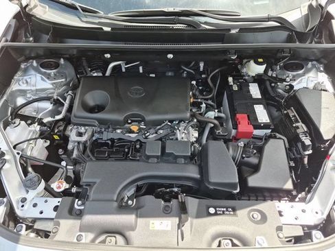 Used 2025 Toyota RAV4 LE AWD/4WD image 34