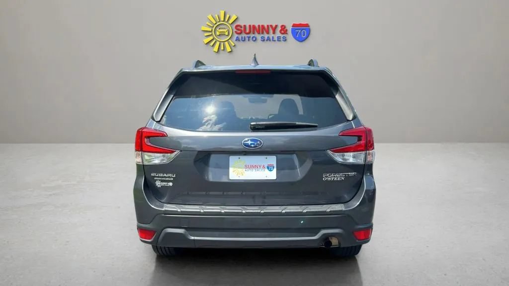 Used 2020 Subaru Forester Premium AWD/4WD image 7