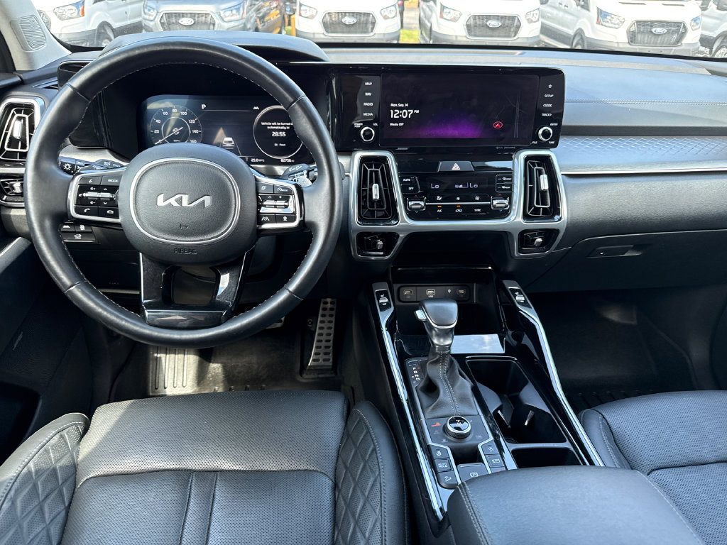 Used 2023 Kia Sorento SX AWD/4WD image 22