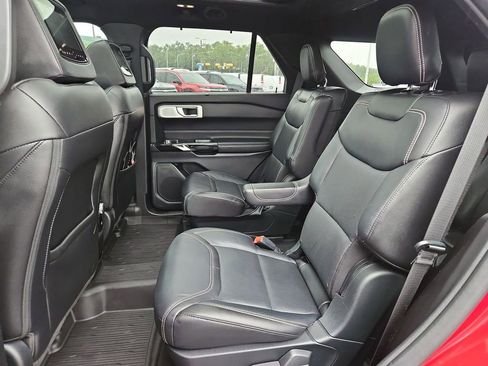 Used 2021 Ford Explorer ST w/ Equipment Group 401A AWD/4WD image 26
