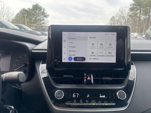 Used 2024 Toyota Corolla LE image 20