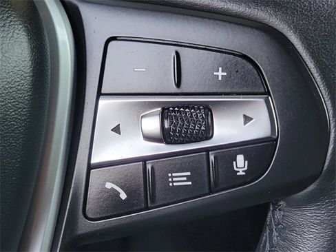 Used 2020 BMW 330i xDrive Sedan w/ Convenience Package image 9