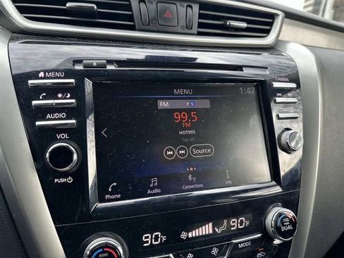 Used 2023 Nissan Murano SV image 21