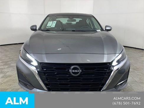 Used 2023 Nissan Altima 2.5 SV image 17