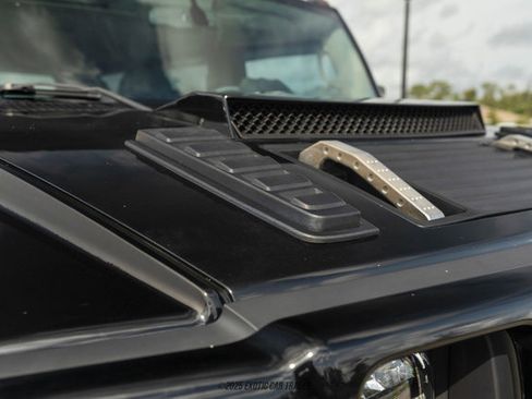 Used 2004 HUMMER H2 w/ Preferred Equipment Group image 88