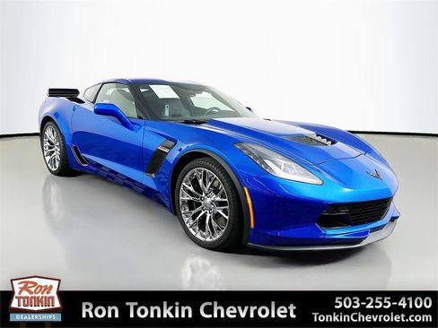 Used 2015 Chevrolet Corvette Z06 w/ 3LZ Preferred Equipment Group RWD image 1