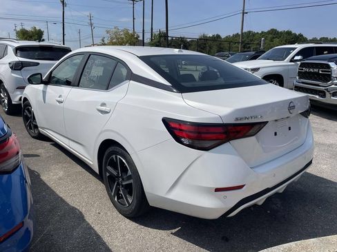 Used 2024 Nissan Sentra SV FWD image 4