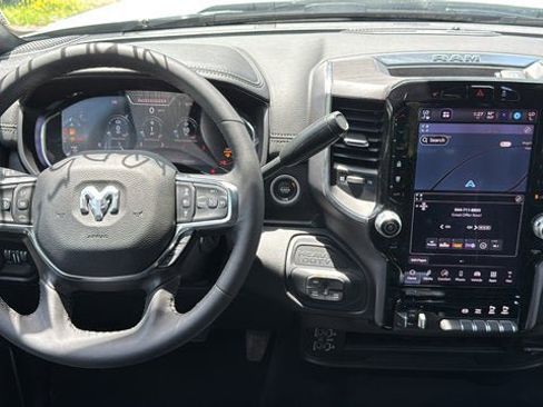 Used 2026 RAM 2500 Laramie AWD/4WD image 28
