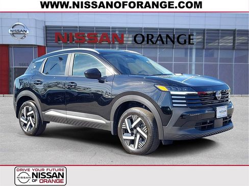 New 2026 Nissan Kicks SV image 1