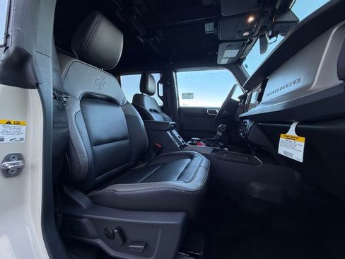 New 2025 Ford Bronco Outer Banks image 48