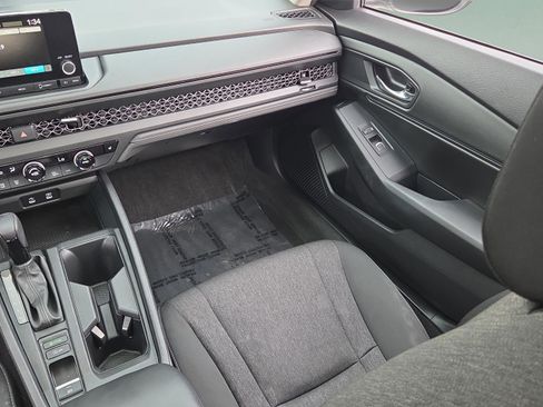 Used 2023 Honda Accord EX image 14