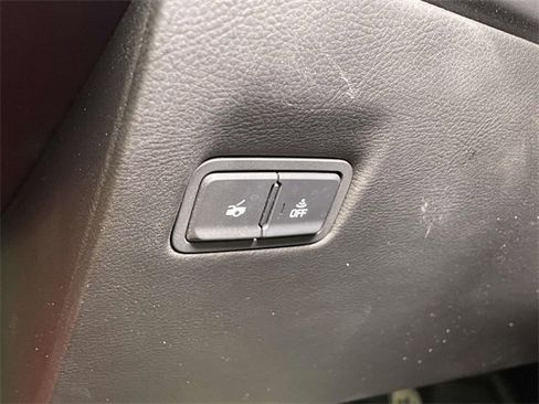 Used 2016 Chevrolet Corvette Z06 w/ 3LZ Preferred Equipment Group image 36