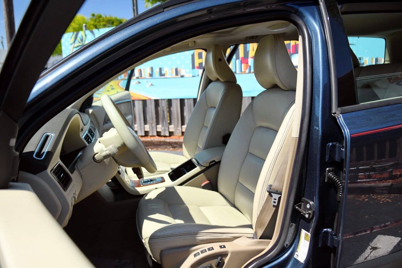 Used 2008 Volvo XC70 3.2 AWD/4WD image 17