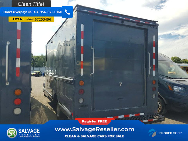 Used 2021 Ford Transit 350 DRW RWD image 3