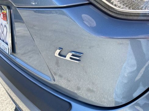 Used 2020 Toyota Corolla LE w/ Carpet Mat Package (TMS) FWD image 9