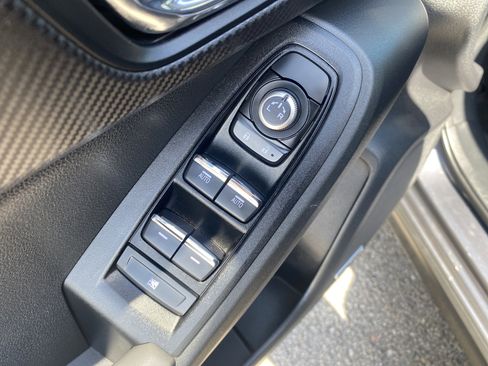 Certified 2024 Subaru Crosstrek 2.5i Limited w/ Crosstrek Mirror Package AWD/4WD image 18