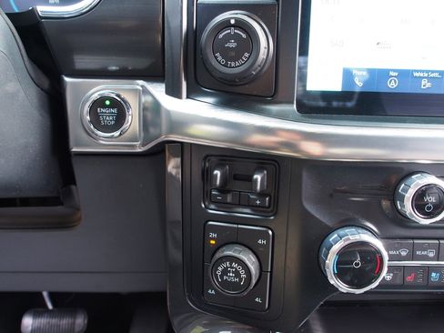 Used 2022 Ford F150 Lariat w/ Equipment Group 502A High AWD/4WD image 24