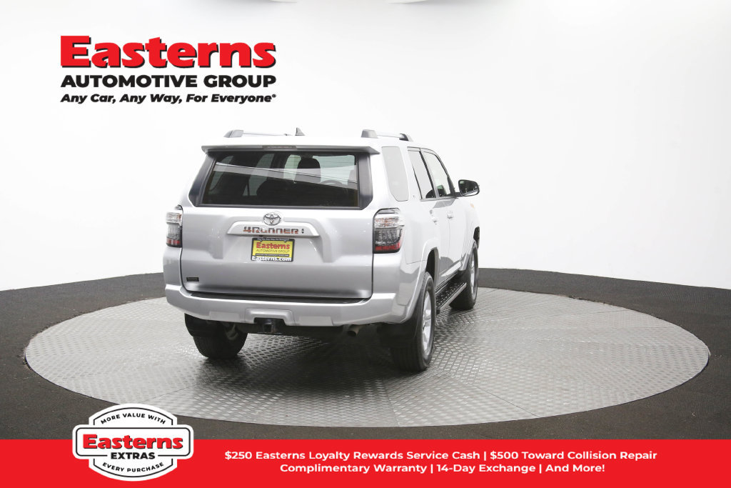 Used 2024 Toyota 4Runner SR5 AWD/4WD image 34