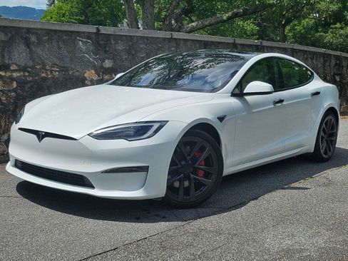 Used 2023 Tesla Model S Plaid AWD/4WD image 2