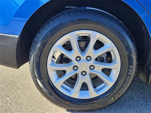 Used 2019 Chevrolet Equinox LS w/ LS Convenience Package image 5