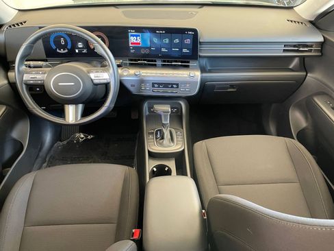 Used 2025 Hyundai Kona SEL image 34