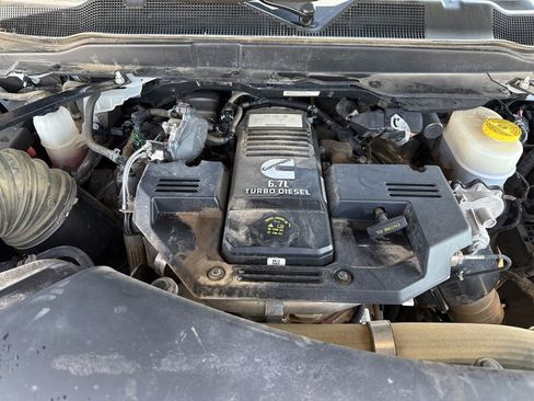 Used 2024 RAM 2500 Tradesman w/ Chrome Appearance Group AWD/4WD image 43