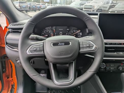 New 2026 Jeep Compass Latitude image 14