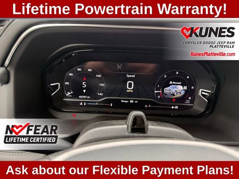 Used 2024 GMC Yukon XL Denali Ultimate AWD/4WD image 19