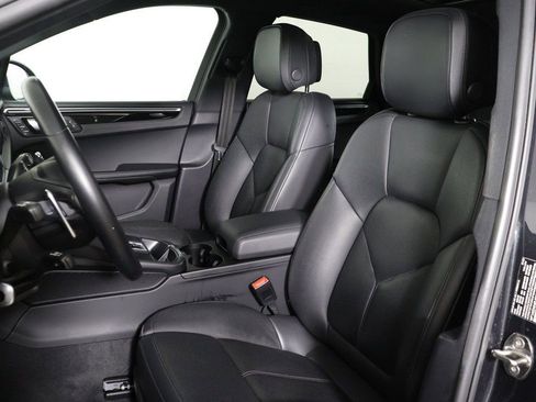 Used 2023 Porsche Macan S AWD/4WD image 31
