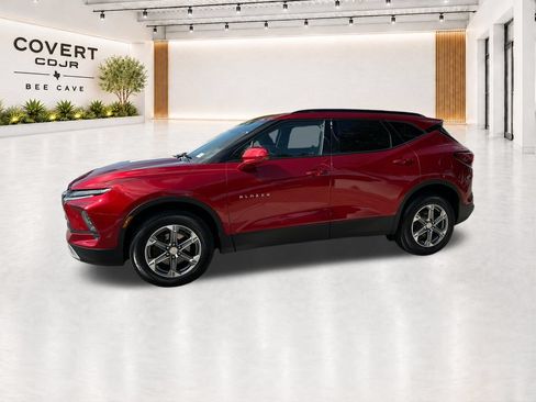 Used 2024 Chevrolet Blazer LT w/ Convenience Package FWD image 5
