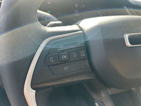 Used 2022 Jeep Grand Cherokee Limited 4xe w/ Luxury Tech Group II image 17