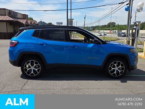 Used 2024 Jeep Compass Limited AWD/4WD image 15