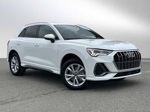 New 2025 Audi Q3 2.0T Premium Plus image 1