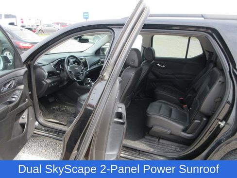 Certified 2021 Chevrolet Traverse Premier w/ Redline Edition image 5