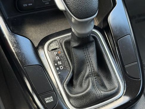 Used 2023 Kia Soul LX w/ LX Technology Package FWD image 40