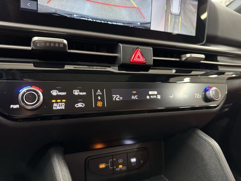 New 2026 Kia Sportage SX image 13