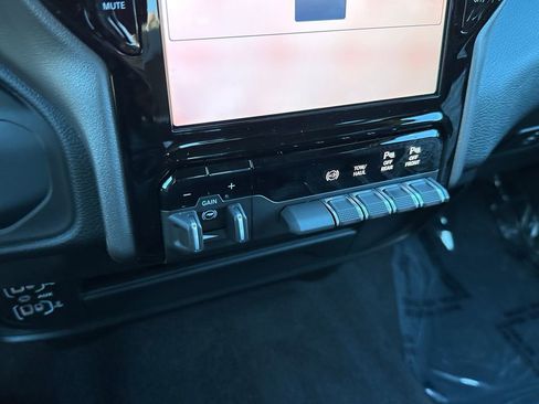 New 2026 RAM 2500 Big Horn AWD/4WD image 27