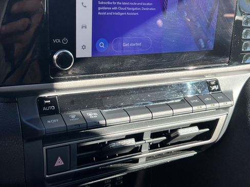 Used 2025 Toyota Camry LE FWD image 21