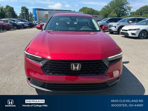 Used 2024 Honda Accord EX image 2