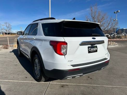 Used 2024 Ford Explorer XLT w/ Equipment Group 202A image 5