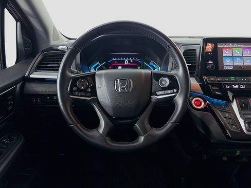 Used 2023 Honda Odyssey Touring image 11
