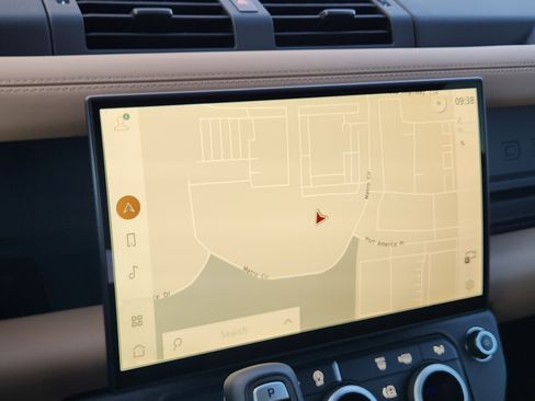 New 2026 Land Rover Defender 110 X-Dynamic SE image 16